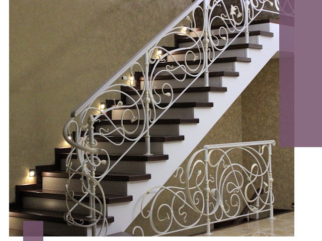 Кованые лестницы под ключ в Боровичах — изготовление и монтаж