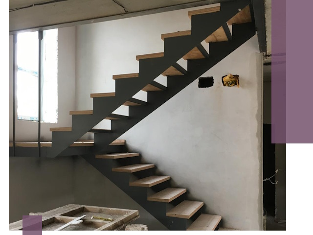 Изготовление лестниц на металлокаркасе в Боровичах от производителя