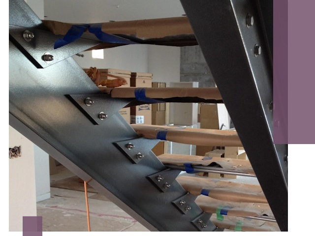 Усиление лестничных конструкций и усиление опор в Боровичах