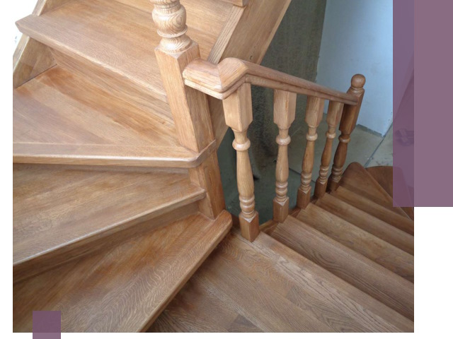 Дубовые лестницы под ключ в Боровичах: изготовление и монтаж