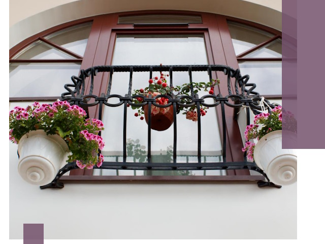 Изготовление и монтаж французских балконов в Боровичах