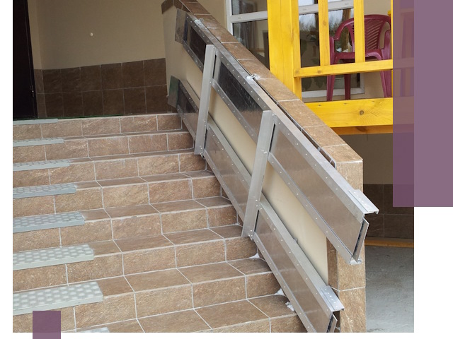 Откидные пандусы под ключ в Боровичах — монтаж и демонтаж