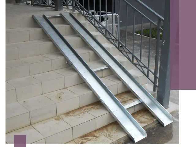 Пандусы для детских колясок в Боровичах: изготовление и монтаж