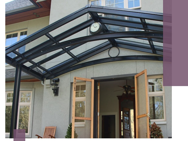 Изготовление и монтаж навесов и козырьков в Боровичах