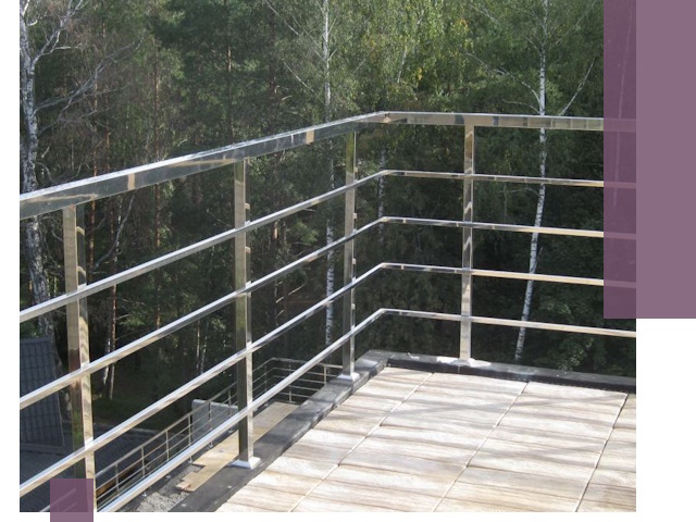 Парапеты из нержавеющей стали в Боровичах — изготовление и монтаж