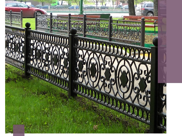 Секционные газонные ограждения под ключ в Боровичах