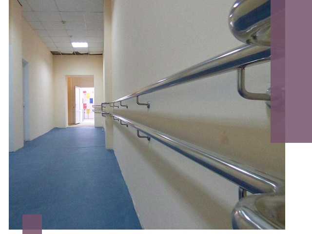 Поручни для инвалидов в Боровичах: изготовление и монтаж