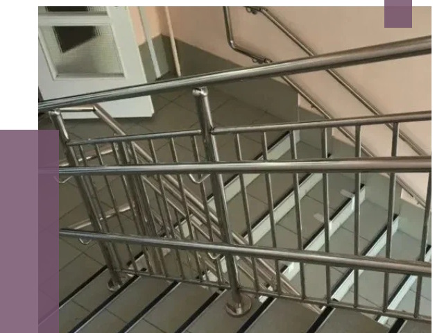 Демонтаж поручней из нержавейки в Боровичах от 3648 руб.